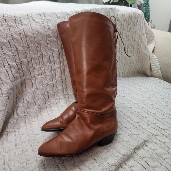 Elegant Brown Leather Knee-High Boots.made In Itali.7 W. - Picture 4 of 12
